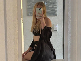 RoyalBlondie-hot - Live porn &amp; sex cam - 26734484