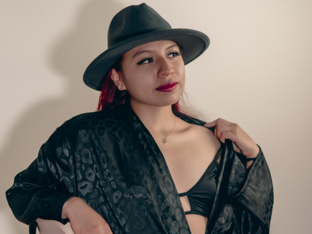 ZoeRedds - Live porn &amp; sex cam - 26741312