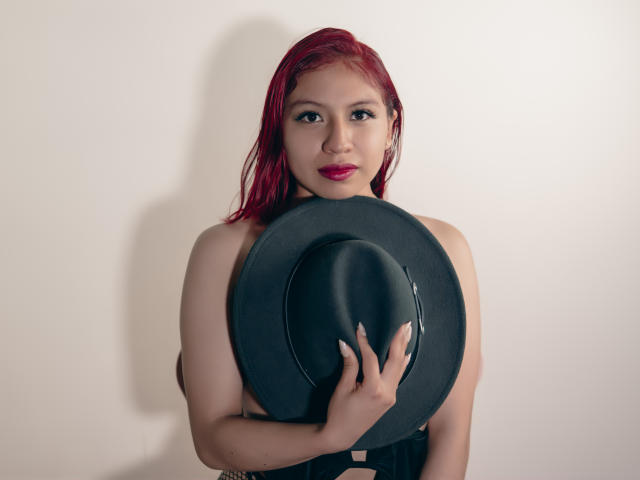 ZoeRedds - Live porn &amp; sex cam - 26741324