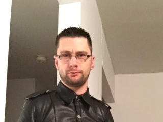 FetishCuir69 - сексуальная веб-камера в реальном времени - 26752567