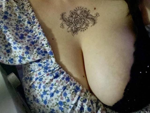 MelisseX - Live Sex Cam - 26755038