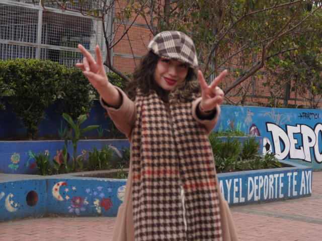 ElizaCanterville - Live porn &amp; sex cam - 26757481