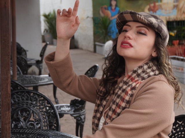 ElizaCanterville - פורנו בשידור חי ומצלמת סקס - 26757754