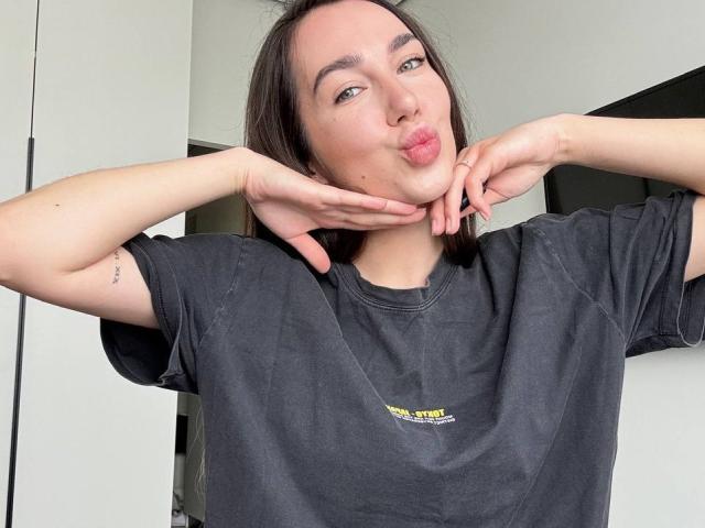 AraiaSheri - сексуальная веб-камера в реальном времени - 26765349