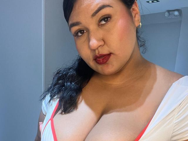 DojaAissha - Live Sex Cam - 26786475