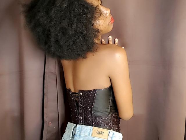 PapillonNoire - Sexe cam en vivo - 26797647