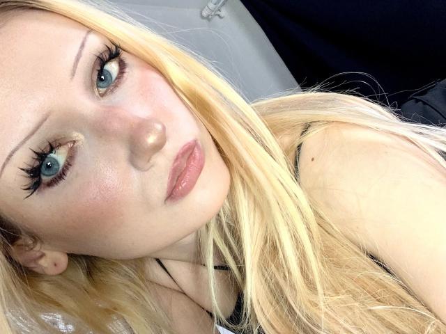 AngelTemptress69 - Live porn &amp; sex cam - 26803485