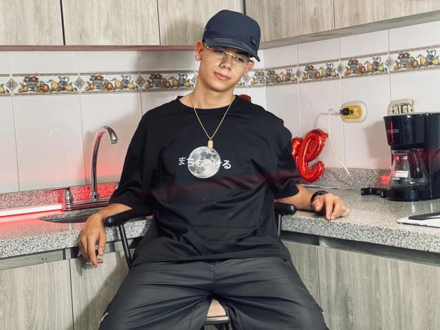 HotSlimMan - Live porn &amp; sex cam - 26805865