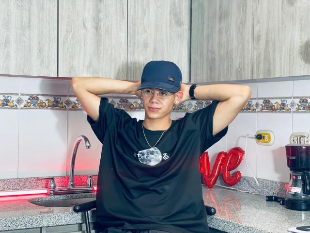 HotSlimMan - Live porn &amp; sex cam - 26806089