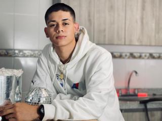 HotSlimMan - Live porn &amp; sex cam - 26806173