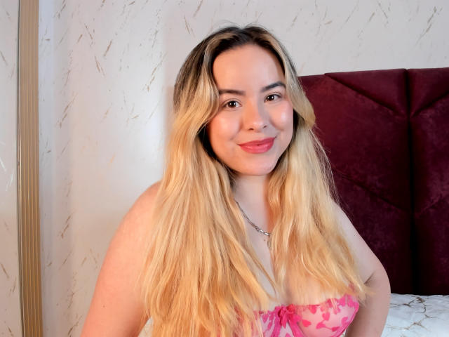 AshleyCampbell - Live porn &amp; sex cam - 26810086