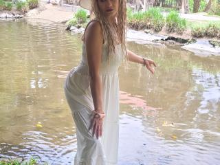 AgathaStone - сексуальная веб-камера в реальном времени - 26811101