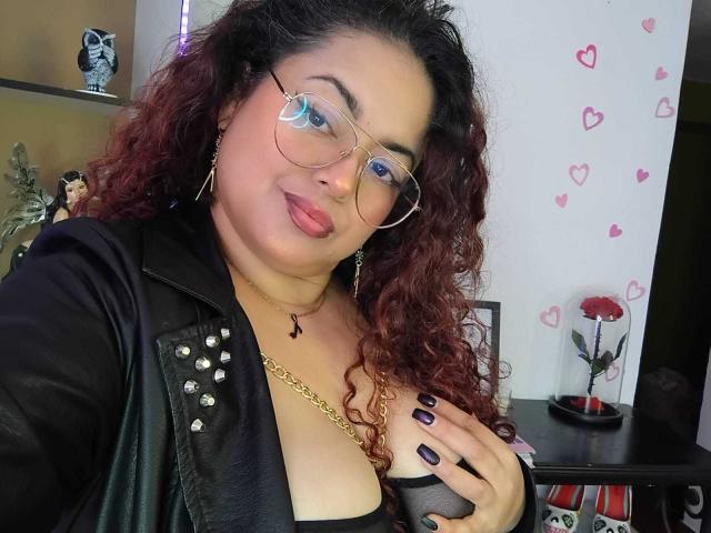 CataliaMiller - Élő pornó és szexkamera - 26811318