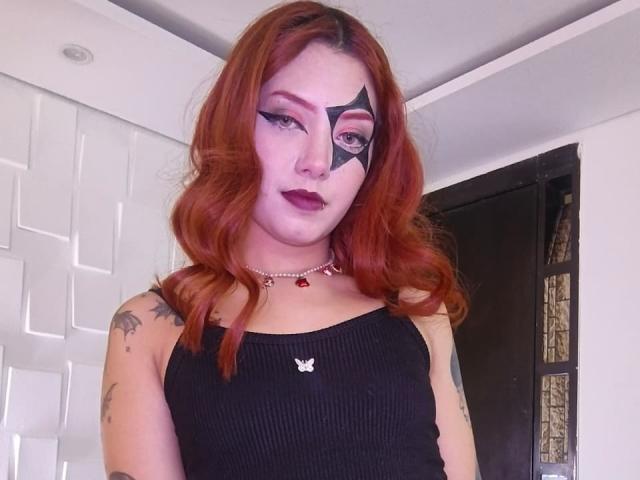 EmmaThomsonn - Live porn &amp; sex cam - 26811906