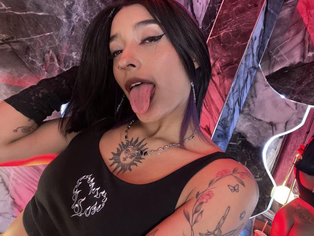 SalomeMille - Live porn &amp; sex cam - 26813544