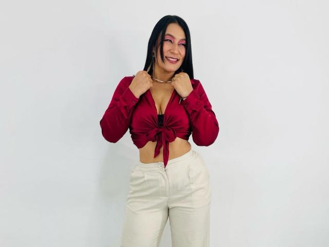 EmaFoxy - Élő pornó és szexkamera - 26816071