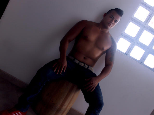 LatinParker - Sexe cam en vivo - 2681775