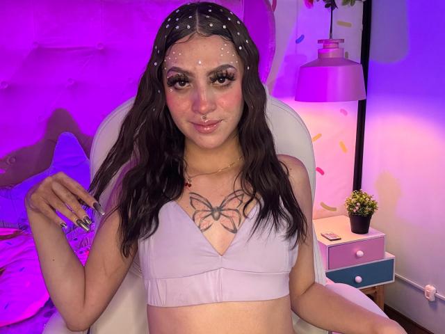 NaireaBeaumont - Live porn &amp; sex cam - 26820404