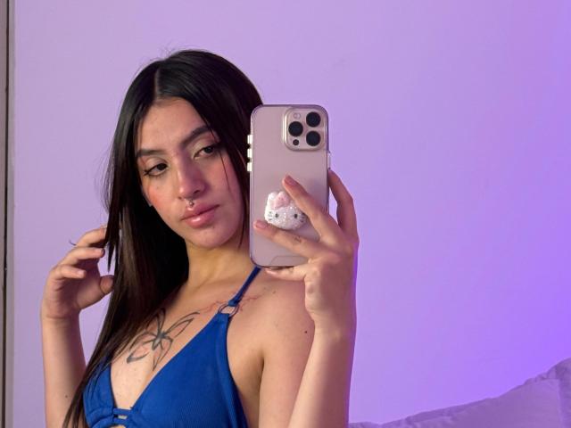NaireaBeaumont - Live porn &amp; sex cam - 26820446