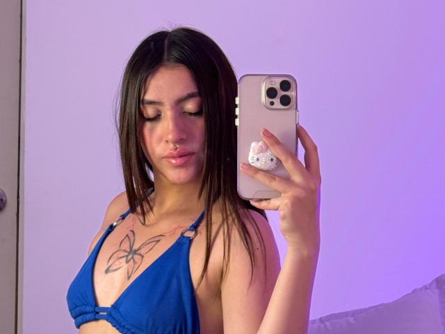 NaireaBeaumont - Live porn &amp; sex cam - 26820509