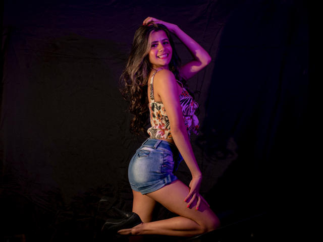 SheylaSpooner - Live porn &amp; sex cam - 26828419