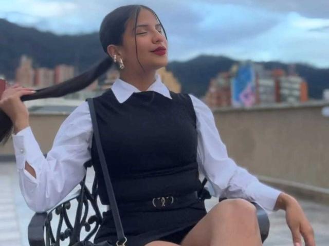 LailaBarker - Live sex cam - 26834950