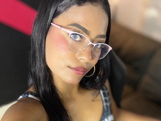 ChloeBrownOne - Élő pornó és szexkamera - 26838156