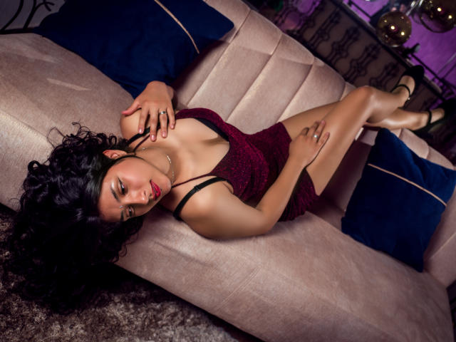 TatianaMorelli - Live Sex Cam - 26839423
