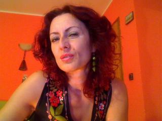 SexyMilfX - online chat hard with this ginger MILF 