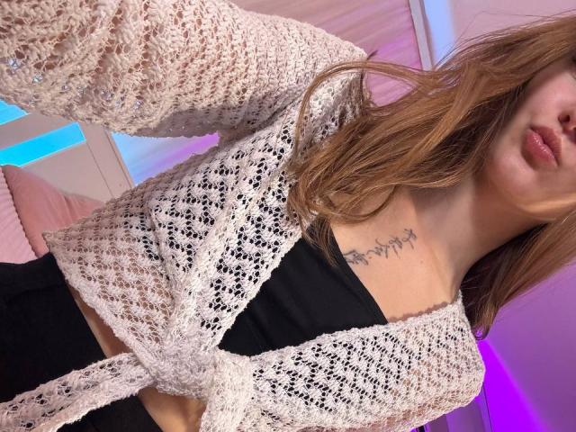 EmiLake - Live porn &amp; sex cam - 26844344
