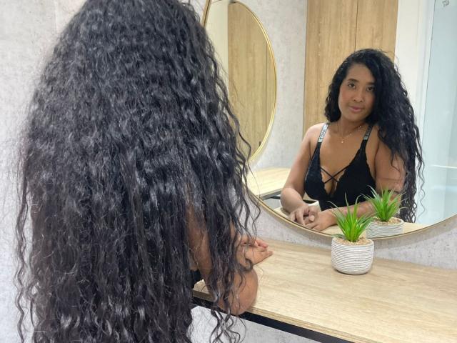 ZuriJackson - Live sex cam - 26858176