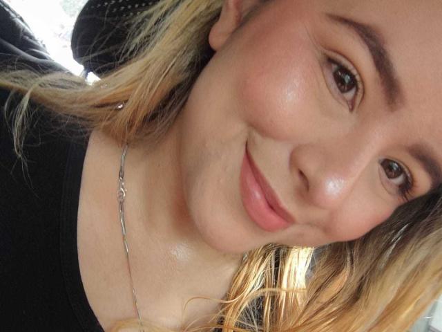 AshleyCampbell - Live porn &amp; sex cam - 26869593