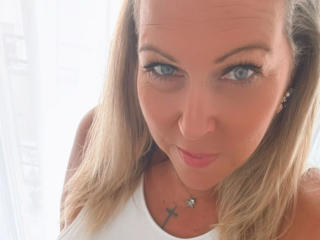 AurelieNoir-hot - Live porn &amp; sex cam - 26877748