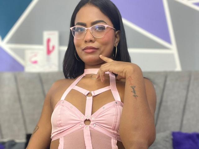 ChloeBrownOne - сексуальная веб-камера в реальном времени - 26889277