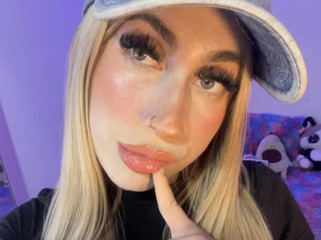 SammyViolet - פורנו בשידור חי ומצלמת סקס - 26902759