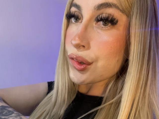SammyViolet - Live porn &amp; sex cam - 26902808