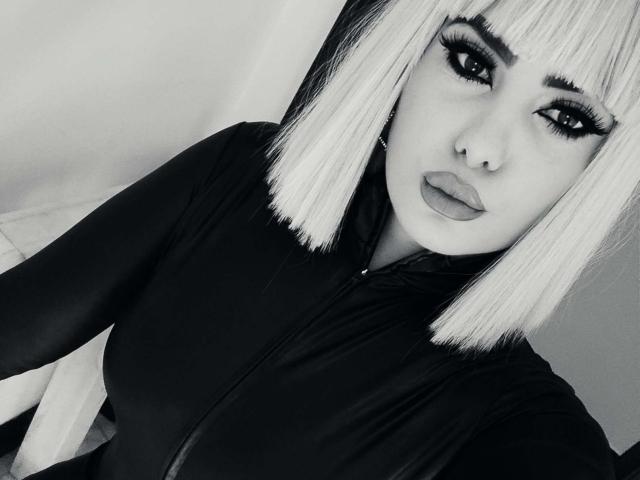 MelissaGlow - Live porn &amp; sex cam - 26909794