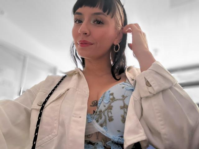 SaraleePoison - Live porn &amp; sex cam - 26914085