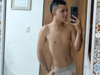 AlessandroMusk - Sexe cam en vivo - 26916647