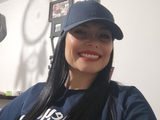 CharlotteCrofort - Live sex cam - 26920343