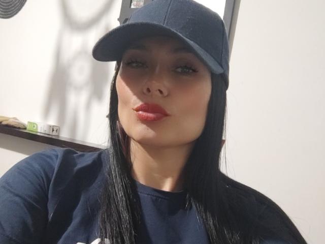 CharlotteCrofort - Live porn &amp; sex cam - 26920364