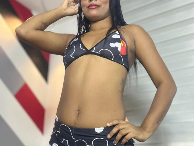 ChloeBrownOne - Sexe cam en vivo - 26921092