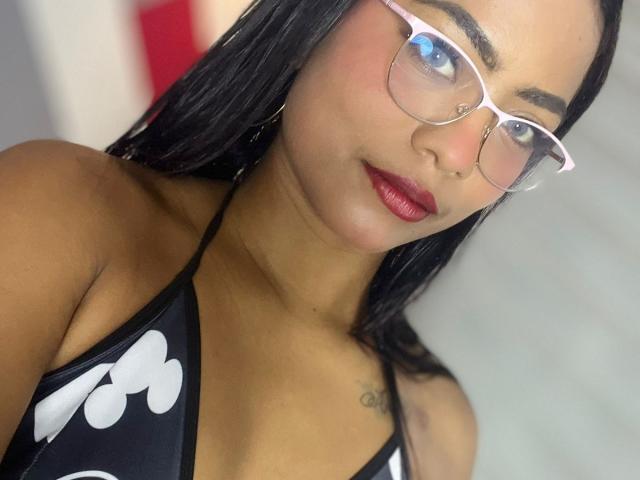 ChloeBrownOne - Live sex cam - 26921099