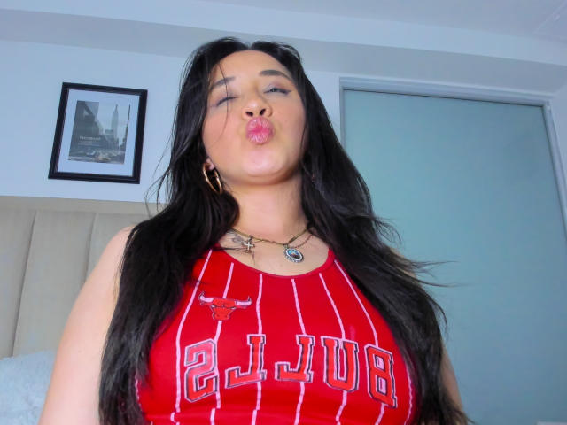 JessyBarnnett - Élő pornó és szexkamera - 26924284