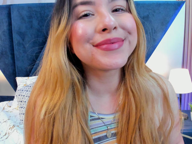 AshleyCampbell - Live porn &amp; sex cam - 26925383