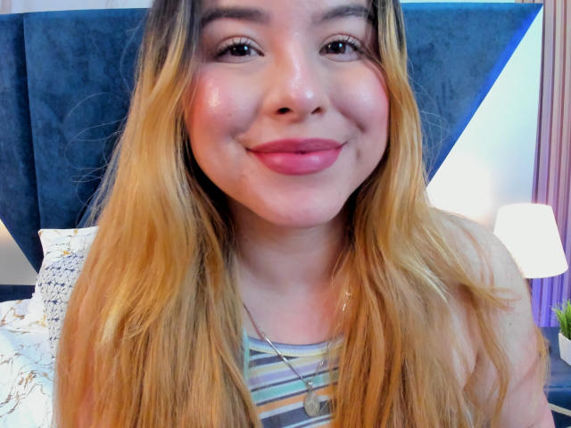 AshleyCampbell - Live porn &amp; sex cam - 26925411