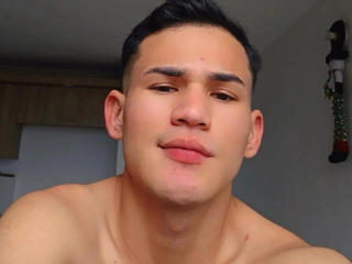 AlessandroMusk - Live porn &amp; sex cam - 26932019