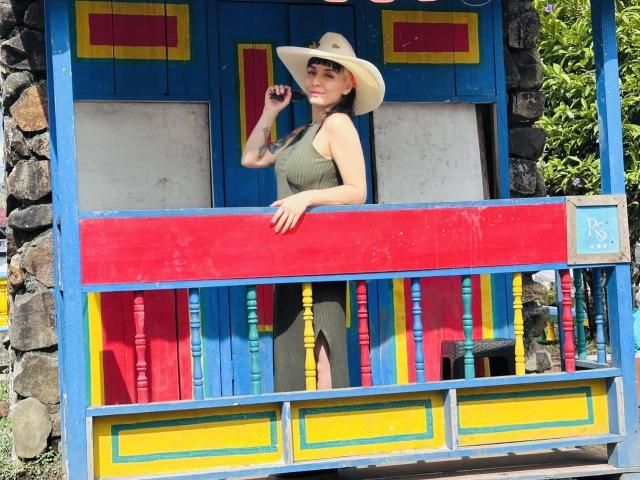 SaraleePoison - Live porn &amp; sex cam - 26939110