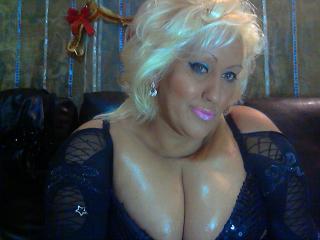 BlondeAnnya - Chat cam hot with a shaved private part Gorgeous lady 