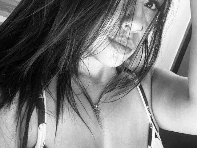 EmilyDurand - Live porn &amp; sex cam - 26944143